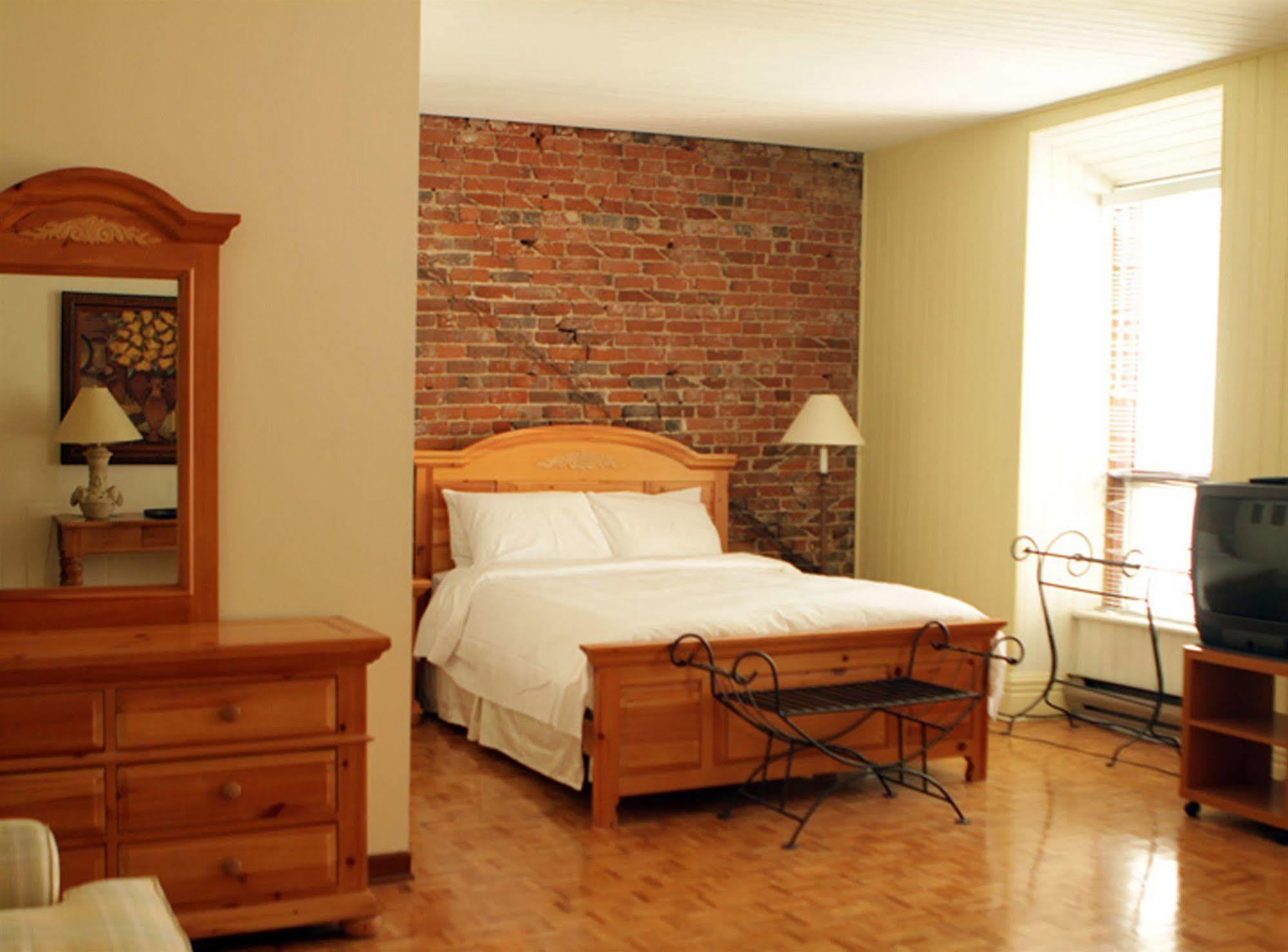 Auberge De La Place Royale Montreal Zewnętrze zdjęcie