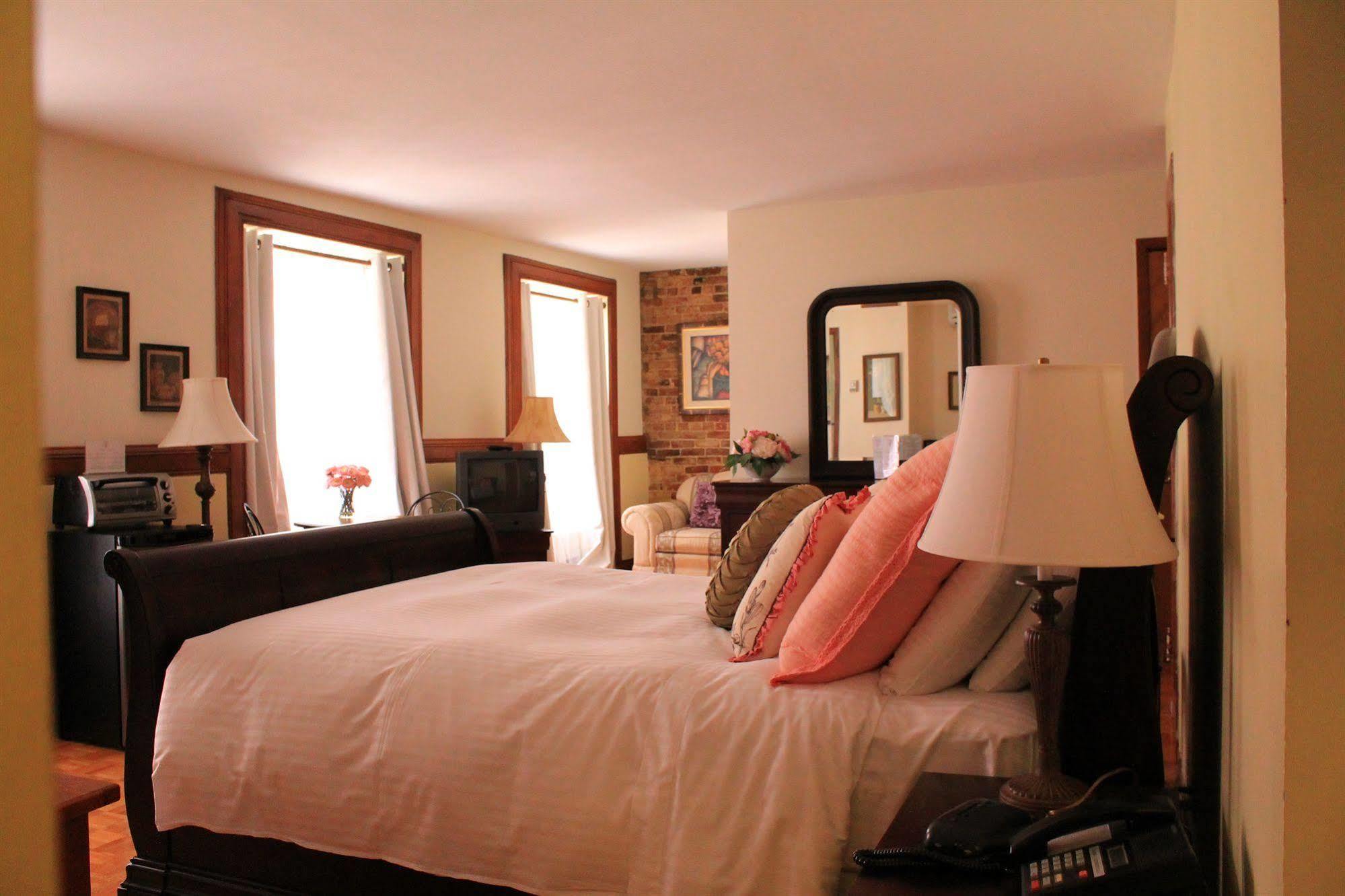 Auberge De La Place Royale Montreal Zewnętrze zdjęcie